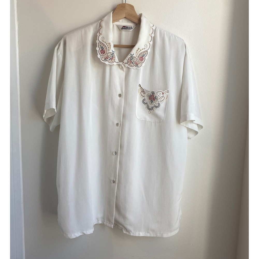 Embroidered Blouse Womens XL White Short Sleeve Cottagecore Retro Grandmacore